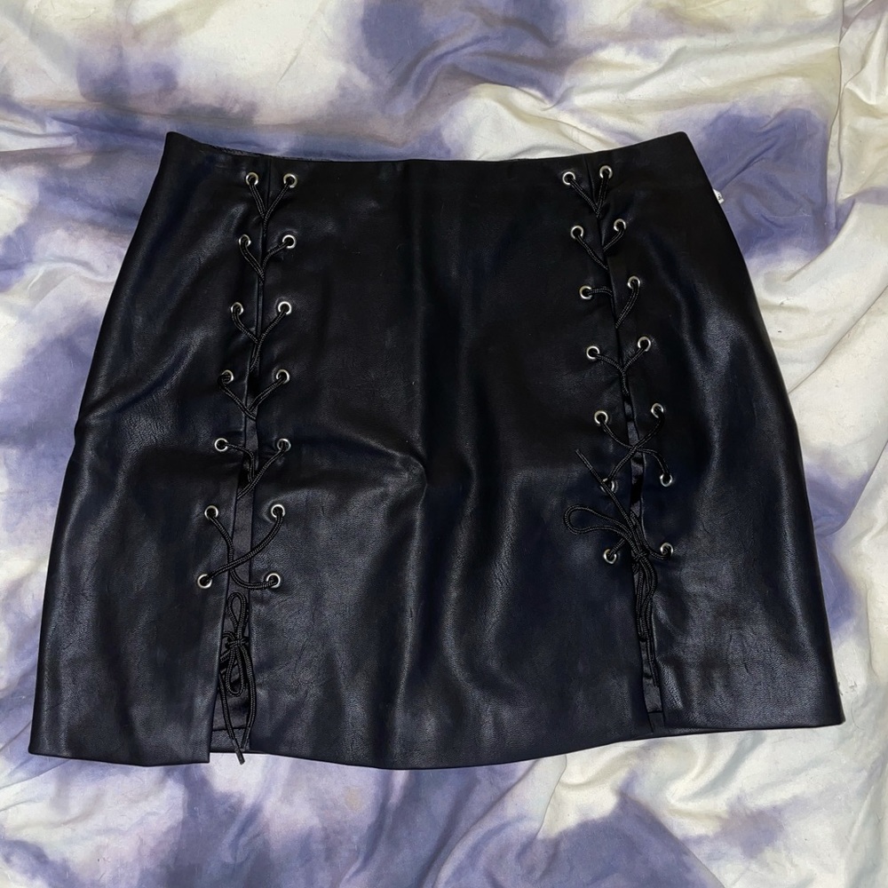 FOREVER21 tie slit skirt